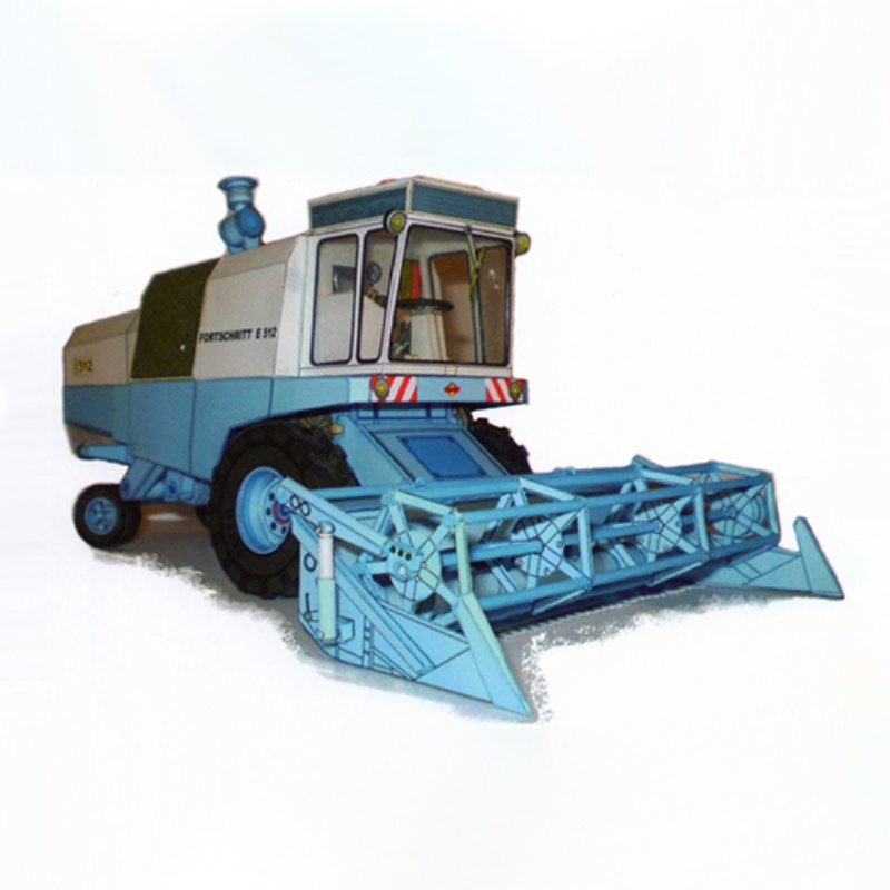 Model Kit History - 1:32 Ölçekli E-Almanya Fortschritt E512 Biçerdöver