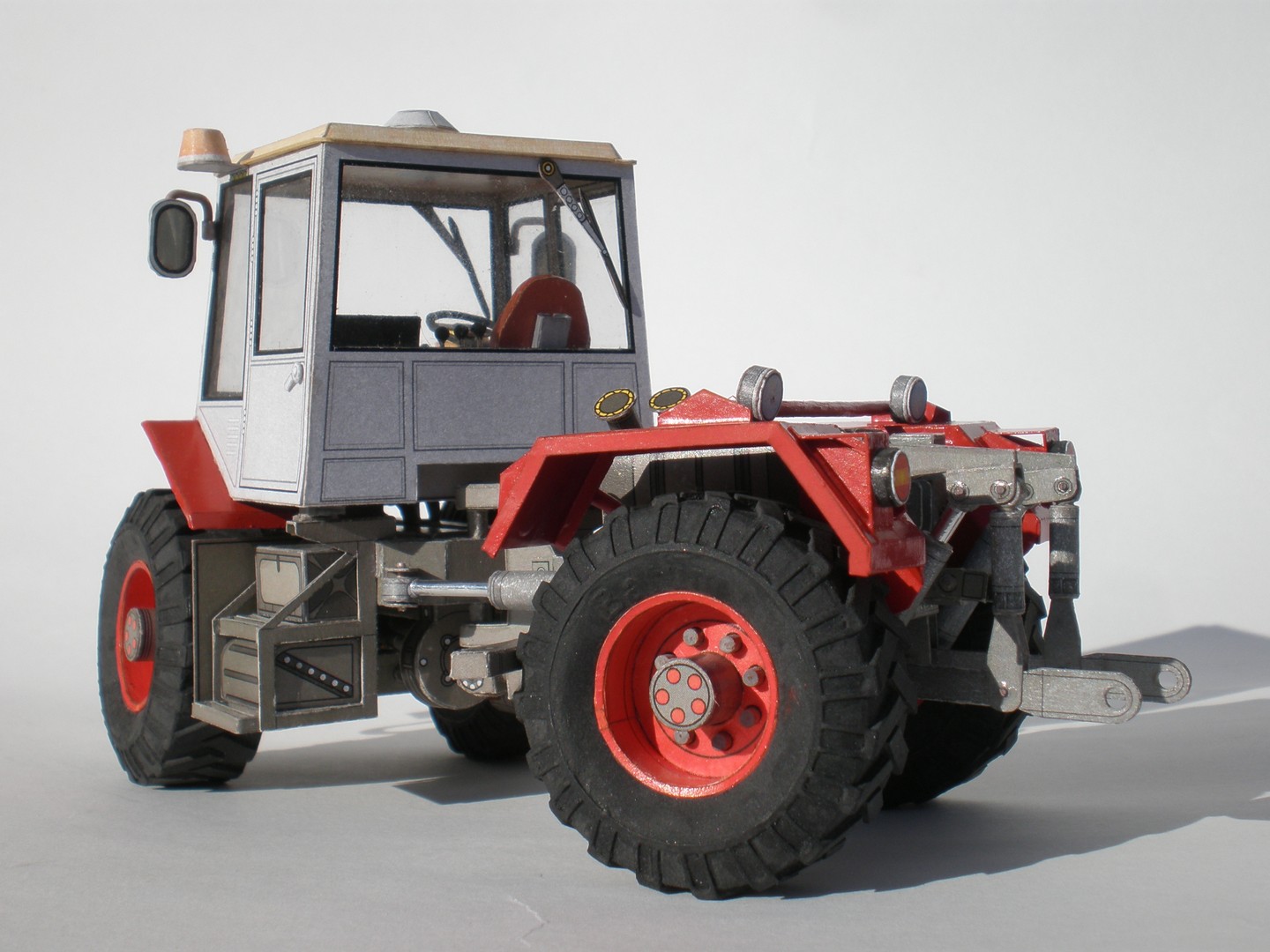 Model Kit History - 1:32 Ölçekli ST-180 Çek Eklemli Traktör